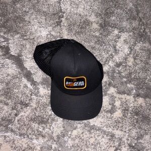 Raw gear Black Cap trucker hat